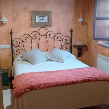 Venkovský dům La Portiella Del Llosu *