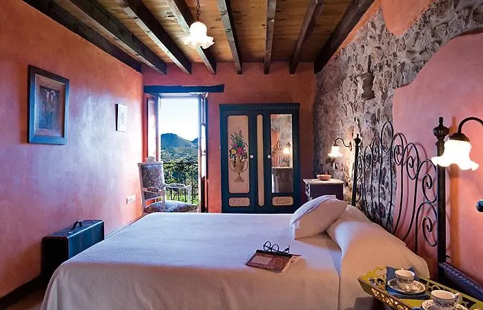 La Portiella Del Llosu Casa rural *